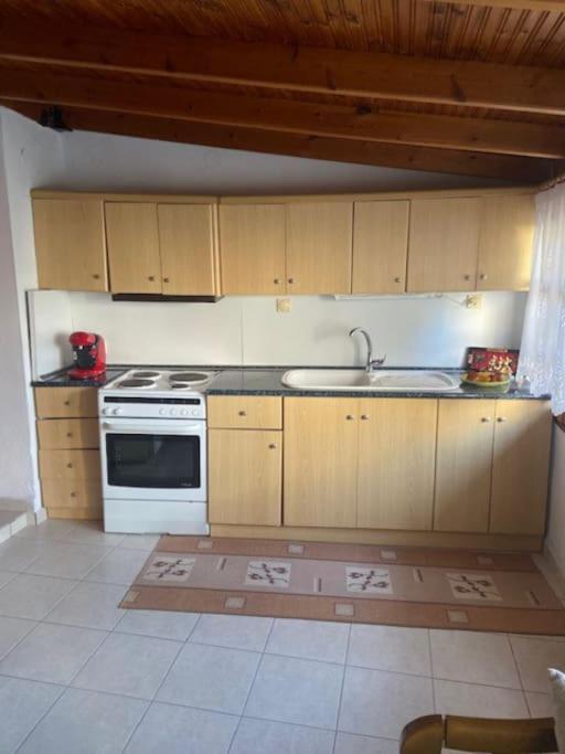 Panthea Cottage 斯塔夫鲁波利 外观 照片