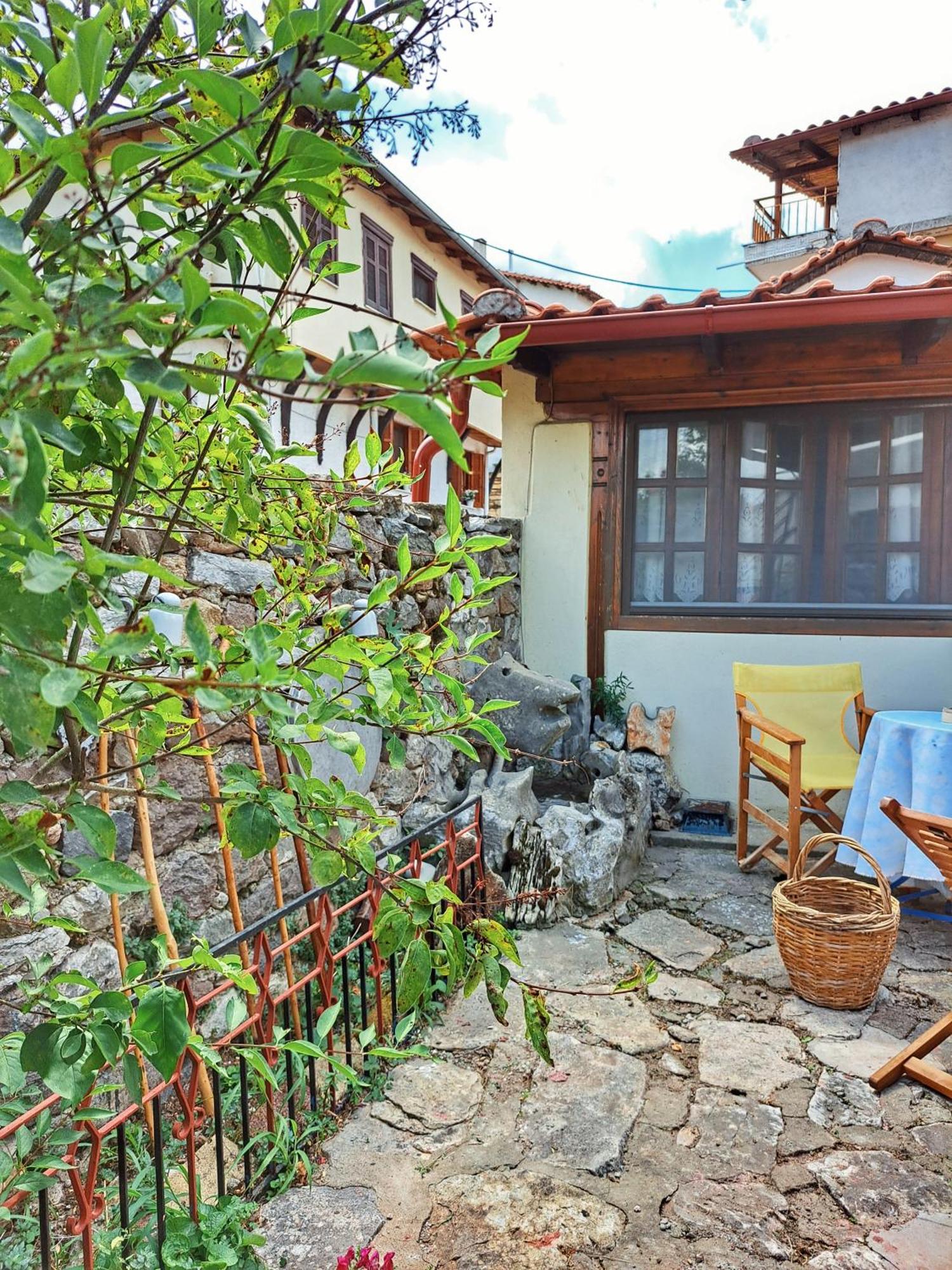 Panthea Cottage 斯塔夫鲁波利 外观 照片